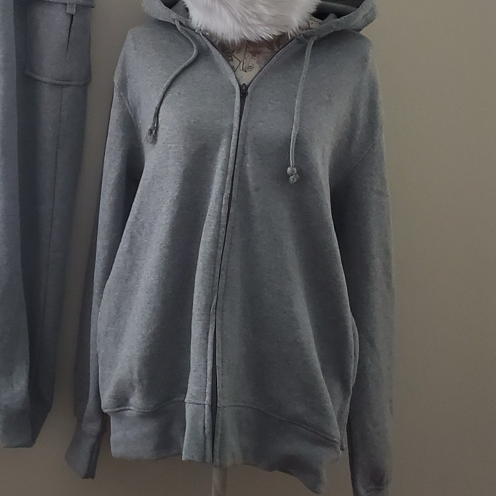 Jogger Set *FLAWS - Picture 5 of 15